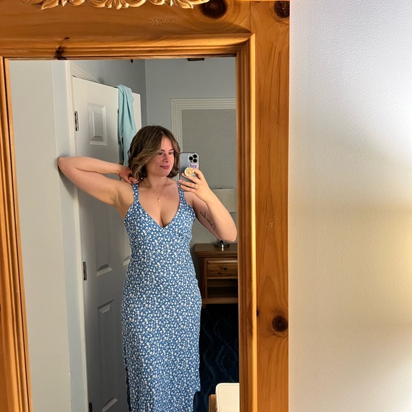 Reformation Lynda Blue Floral Print Midi Dress, Size 8 - Picture 12 of 14